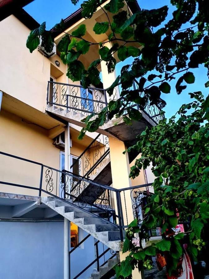 Отель Private House Suliko Кобулети Экстерьер фото
