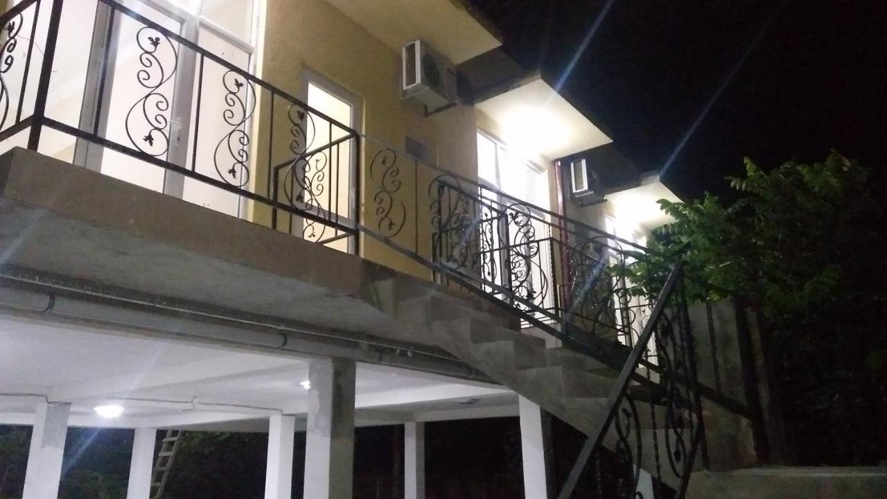 Отель Private House Suliko Кобулети Экстерьер фото